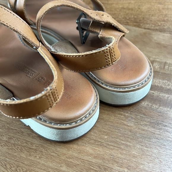 Womens Timberland Leather Strap Sandal - Picture 4 of 9